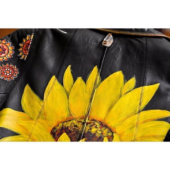 Vintage black leather coat; hand painted fiber art, sunflower sz M - Picture 6 of 16